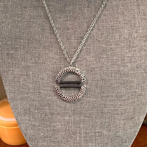 Premier Designs Urban Delight Reversible Necklace PDNK1 - Picture 5 of 5